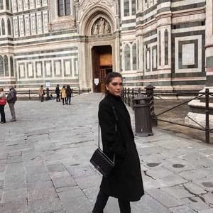 Meet your Posher, Carly